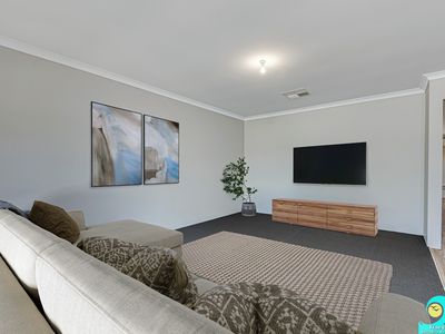 24 Blackwood Meander, Yanchep