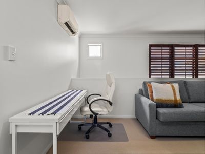 38 Nova Place, Carina