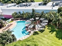 20701 / 11 Beesley Street, West End