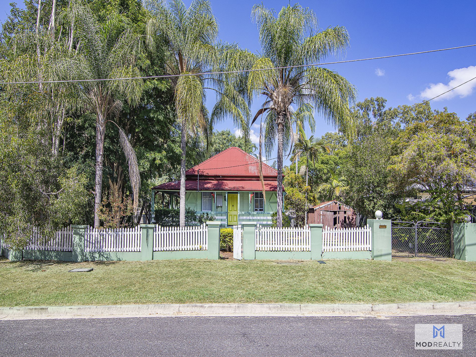 92 William Street West, Coalfalls