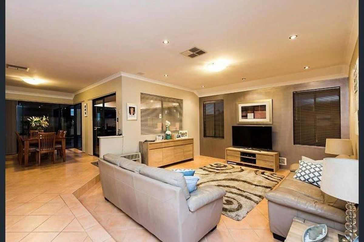 12 Brenchley Drive, Atwell