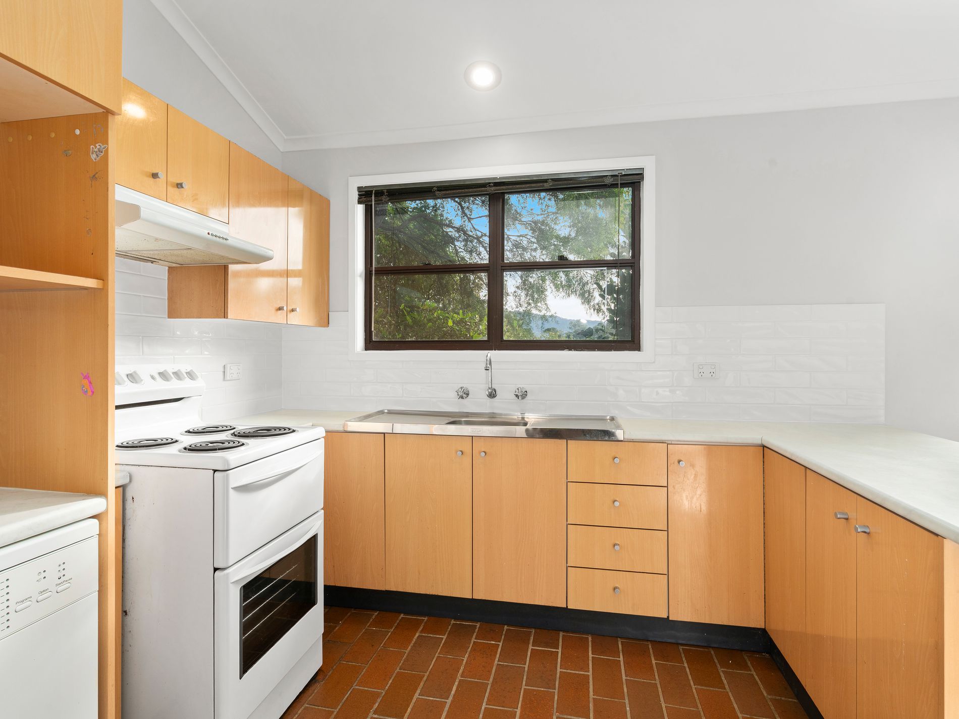 24 Yeovil Drive, Bomaderry