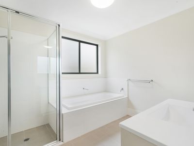 29 Three Bees Drive, Glenfield