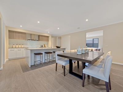 18 Applejack Boulevard, Clyde