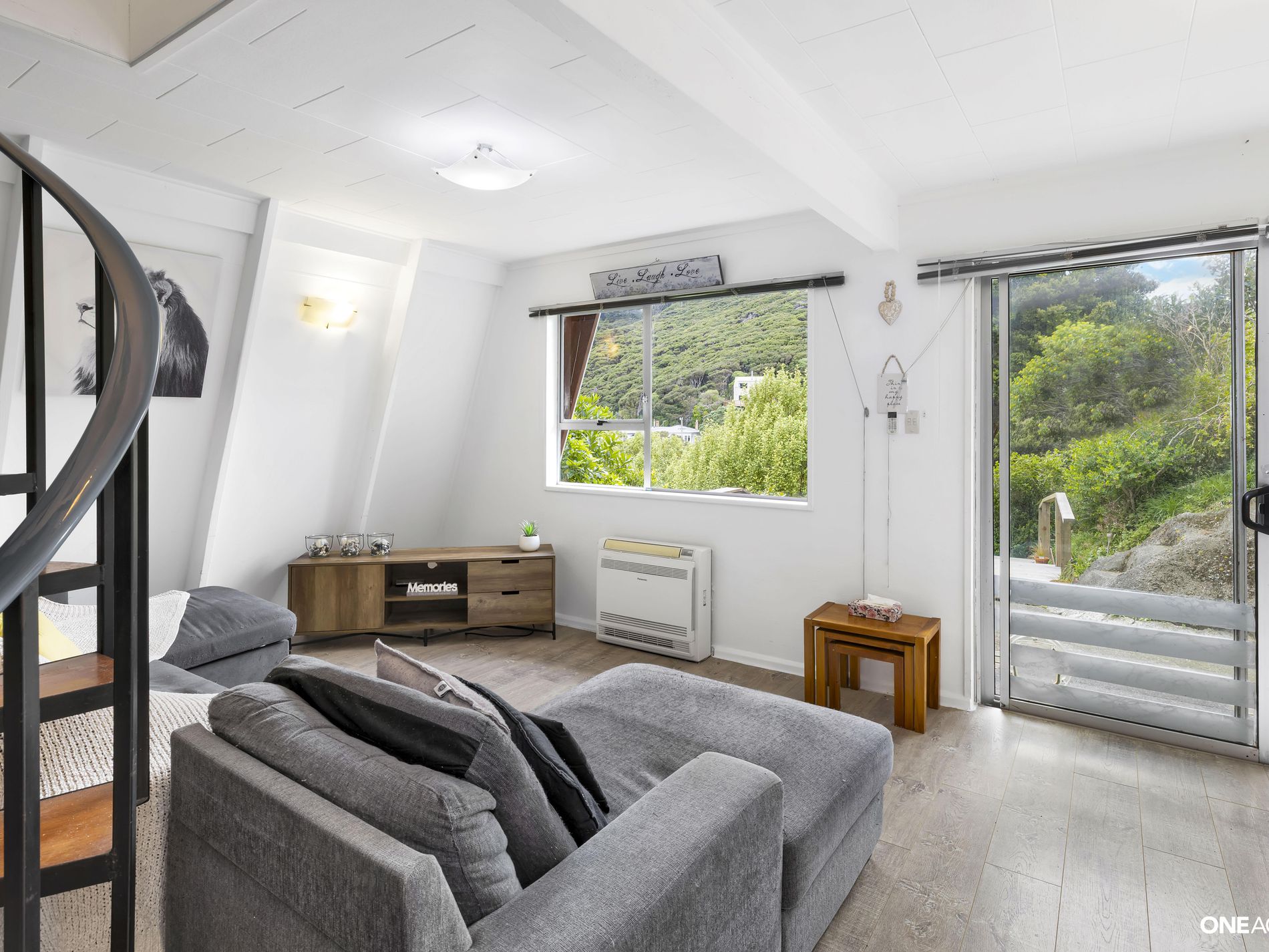 43 Airlie Road, Plimmerton