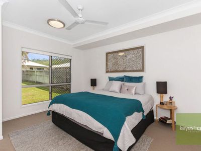 2 Zoe Court, Mount Louisa