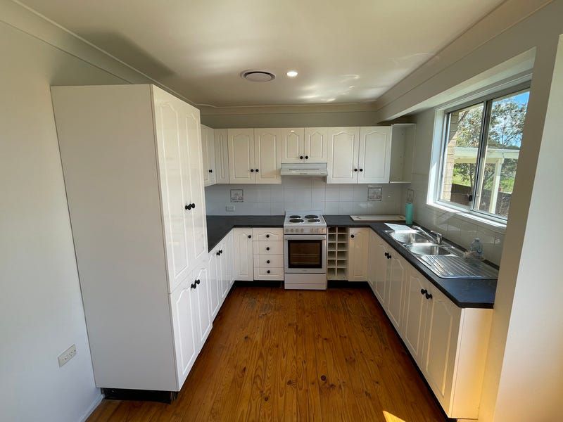 14 Sauternes Place, Eschol Park