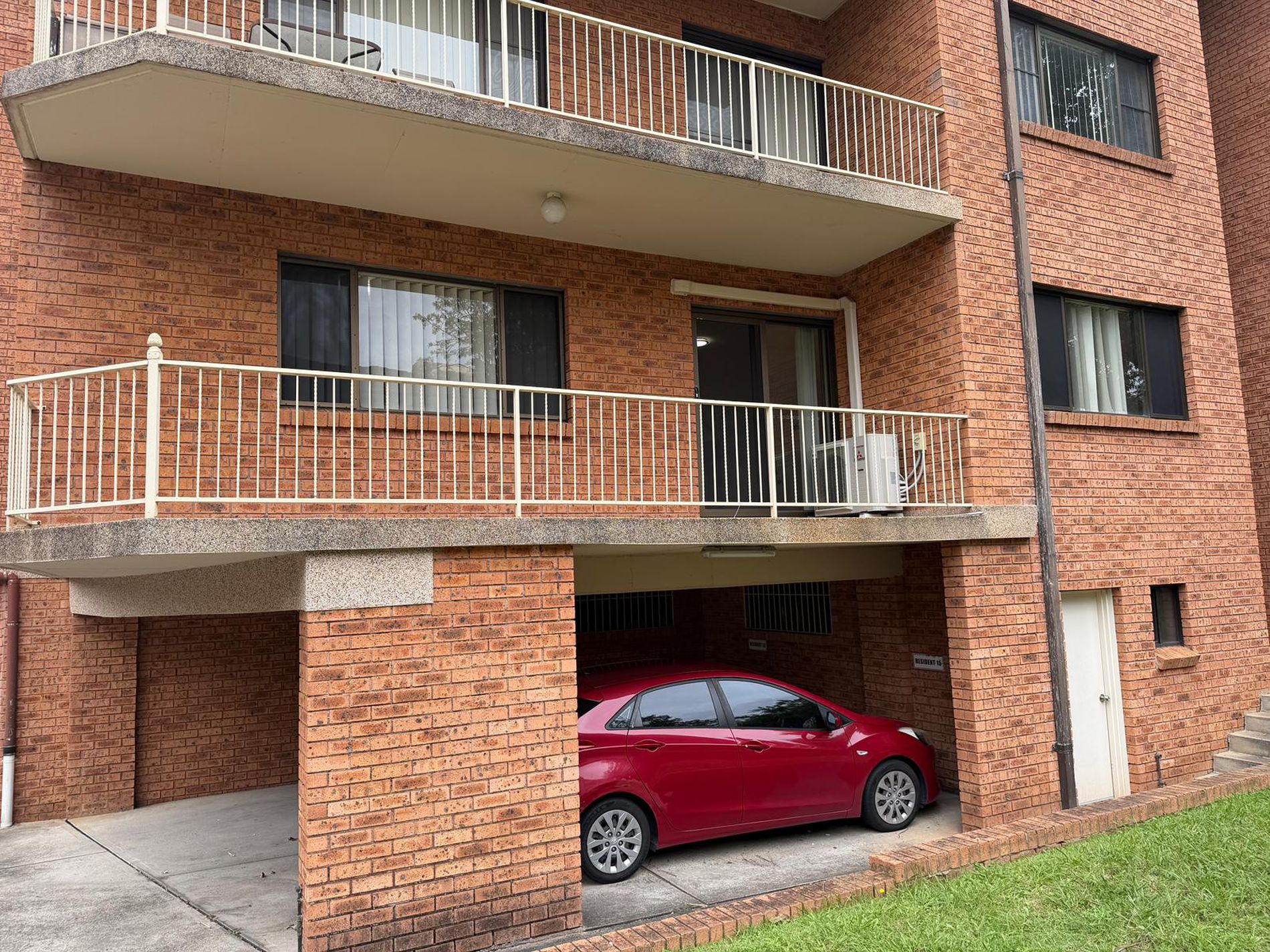 11 / 33 Queens Road, Westmead