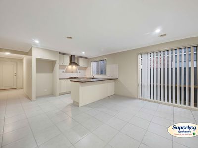 25 Cobram Street, Tarneit