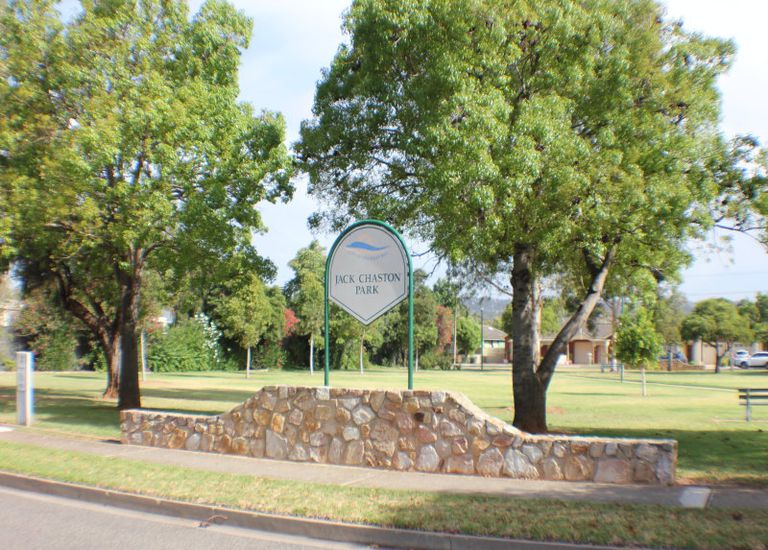 8 Swan Street, Brighton