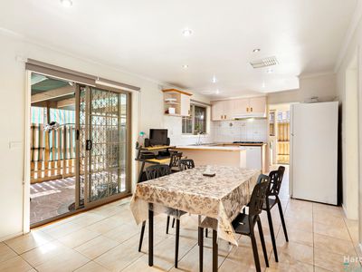 39 Bainbridge Cl, Craigieburn