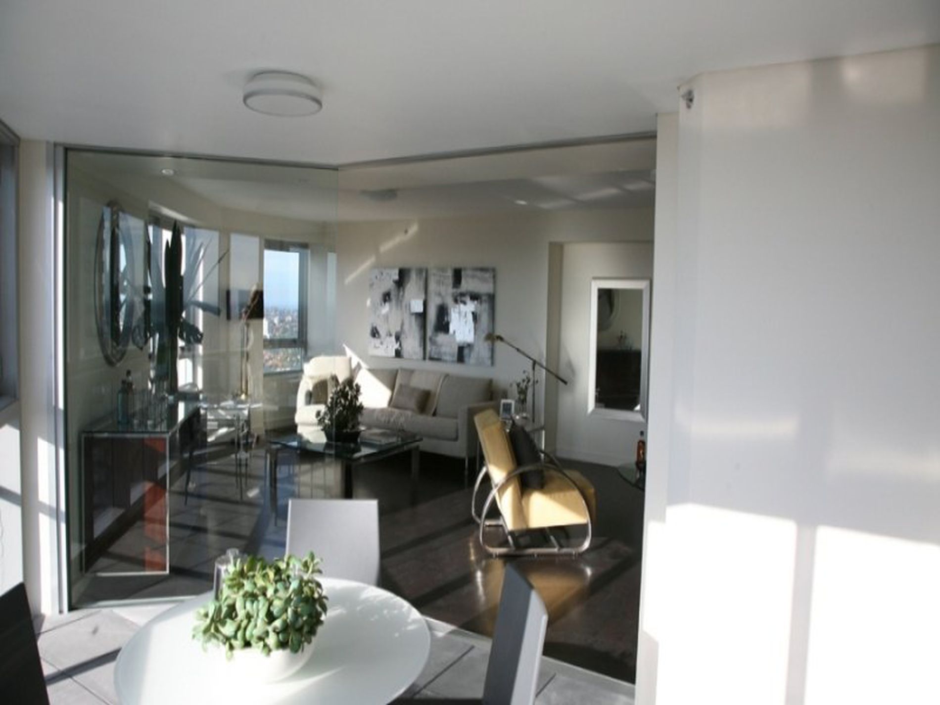 3402 / 77-81 Berry Street, North Sydney