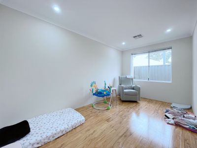 29 Strathclyde Circuit, Champion Lakes
