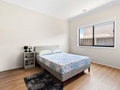 9 Edwin Close, Manor Lakes