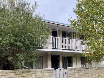 10 / 4 Bulimba Road, Nedlands
