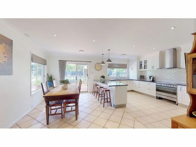 6 Araluen Way, Dubbo
