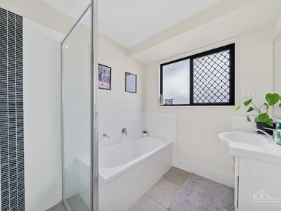 27 Dalby Street, Holmview