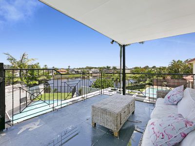11 Antigua Way, Clear Island Waters