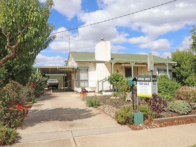 9 Lyall Avenue, Kerang