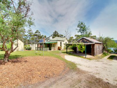 148 Cygnet Coast Road, Lymington