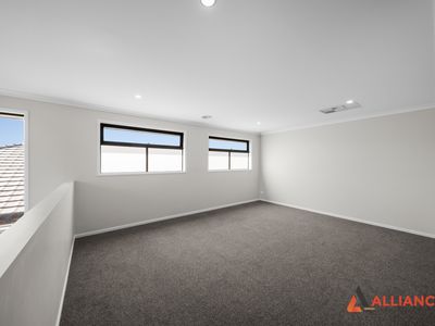 2 Riverine Street, Wollert