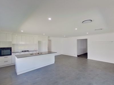101 Champagne Drive, Dubbo
