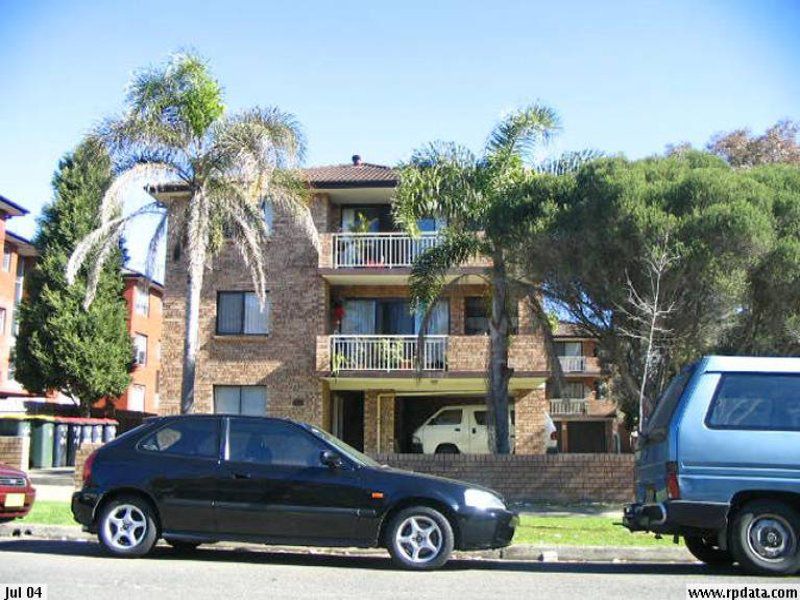 9 / 44 Fourth Avenue, Campsie