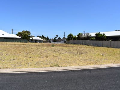 Lot 7, Finlayson Court, Millicent