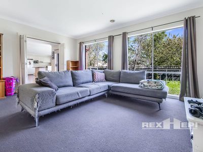 8 Cottage Link, Pakenham