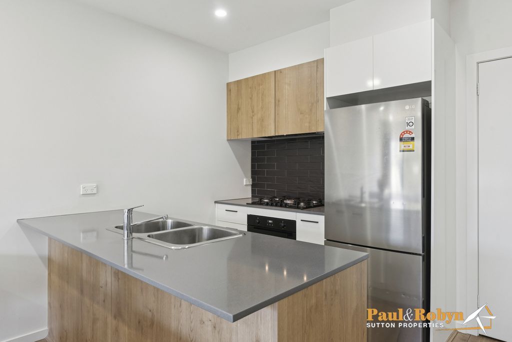 11C Woodberry Avenue, Coombs