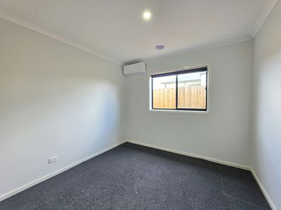 9 Bonito Street, Melton South