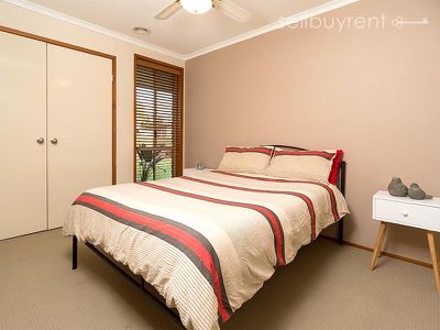 8 DAVID PLACE, Wodonga