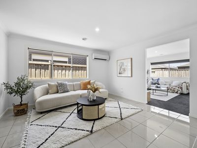 14 Aspen Street, Pakenham
