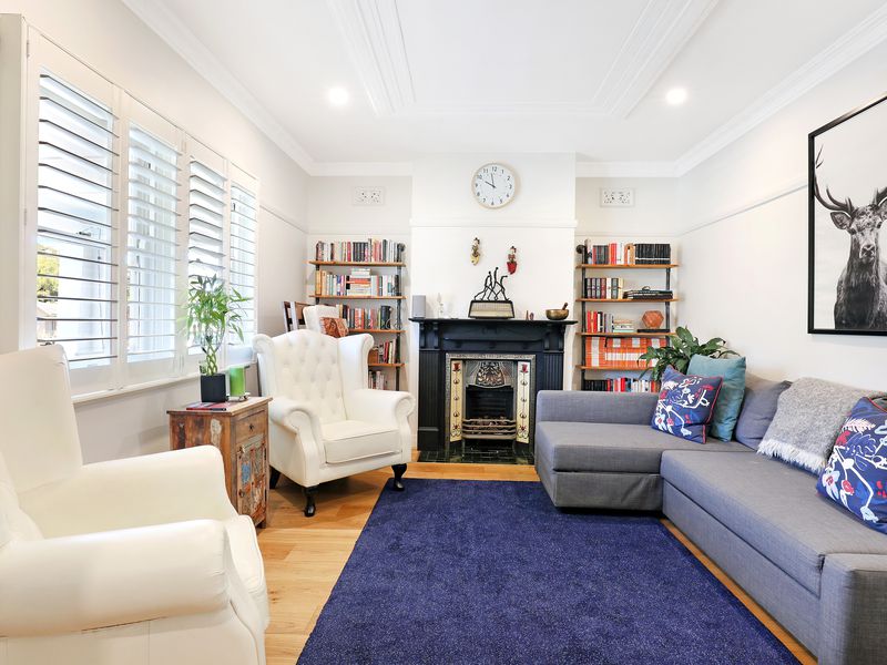 10 Gilmore Street, West Wollongong