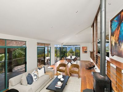189 Coopers Lane West, Main Arm