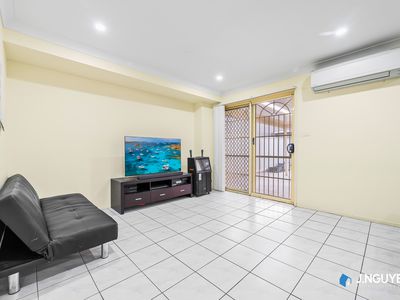 1 / 30 Madeline Street, Fairfield West