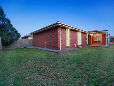 6 Belalie Close, Hampton Park