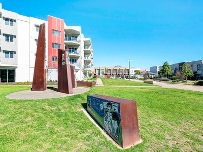 1 / 16 Mann Drive, Brompton