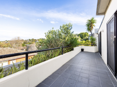 4 / 13-15 Francis Street, Dee Why