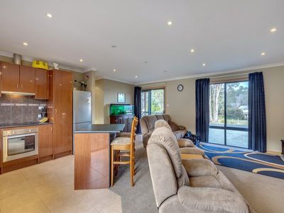6680 Channel Highway, Deep Bay