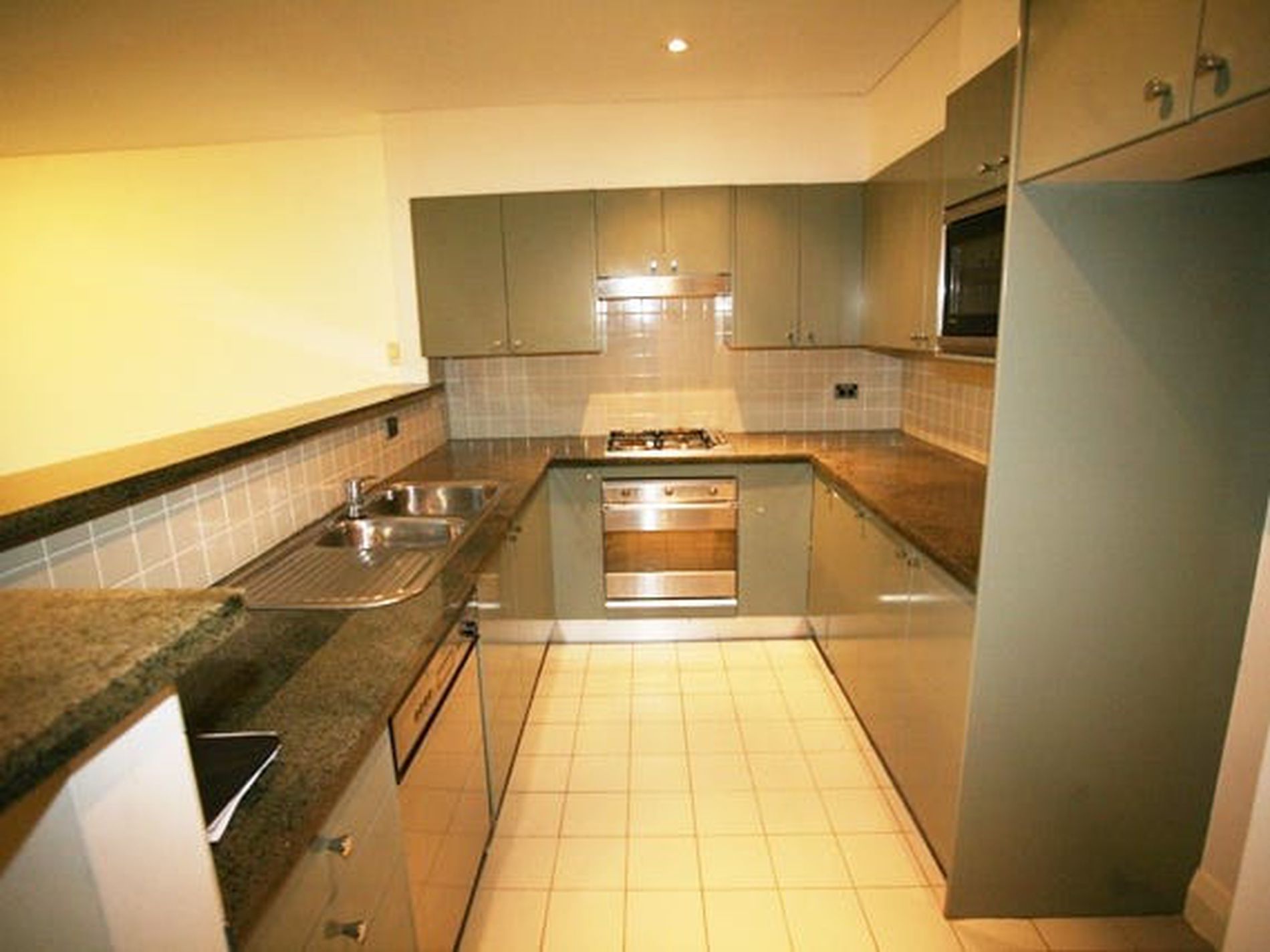 24 / 237 Miller Street, North Sydney