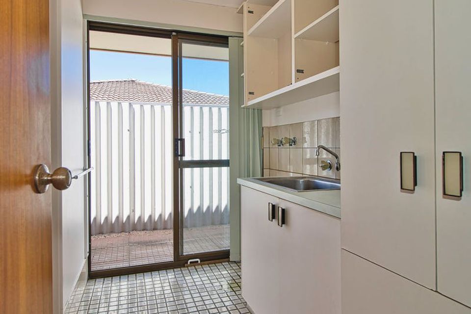 18 Hawker Street , Safety Bay