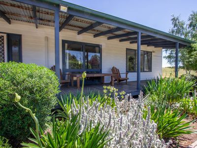 1128 Tabletop Road, Tolmie
