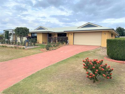 8 Avocado Crescent, Kingaroy