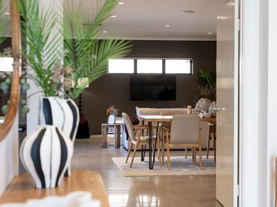 404 Kingsway, Landsdale