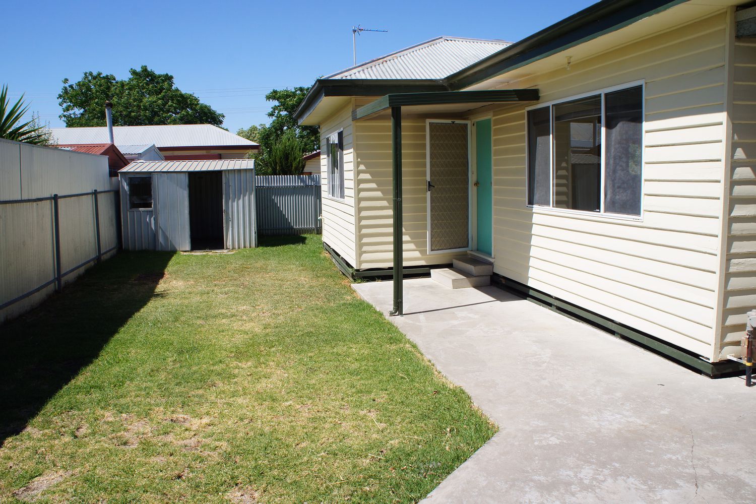 3B Stewart Street, Horsham