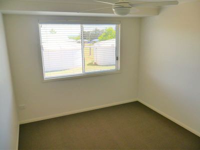 42-44 Premier Dve, Kingaroy