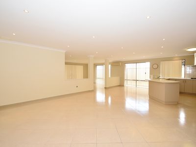 5 Chile Way, Aubin Grove
