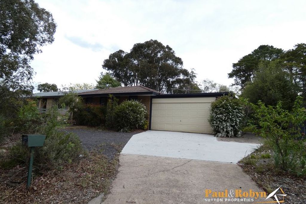 71 Belconnen Way, Weetangera