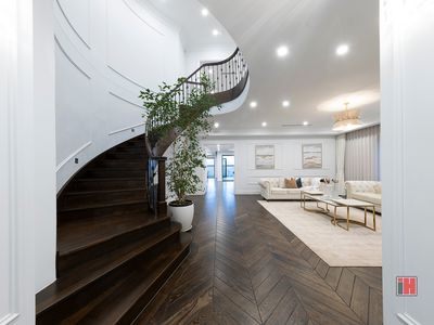 17 First Avenue, Kew